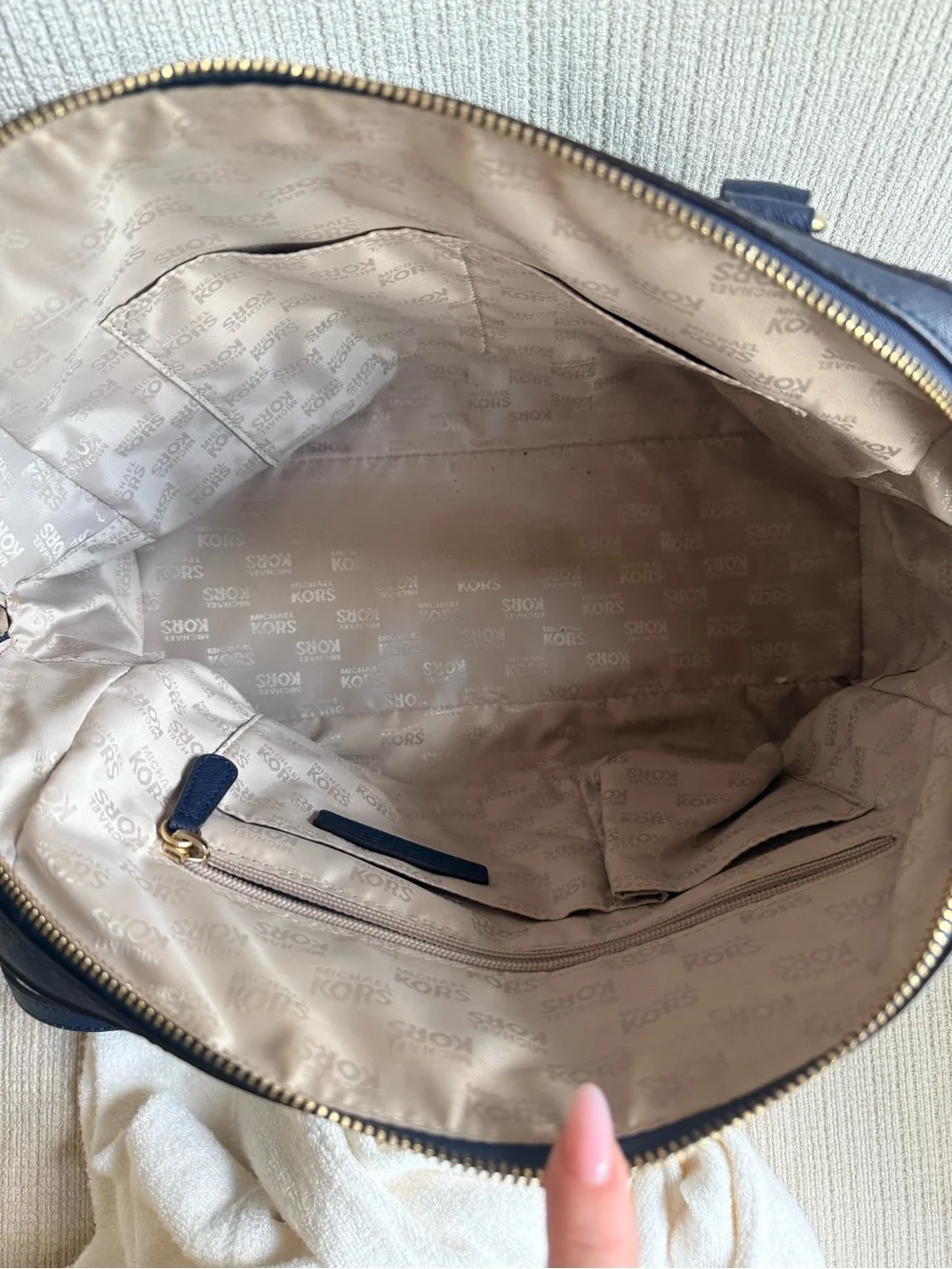 Michael Kors Cindy Navy purse